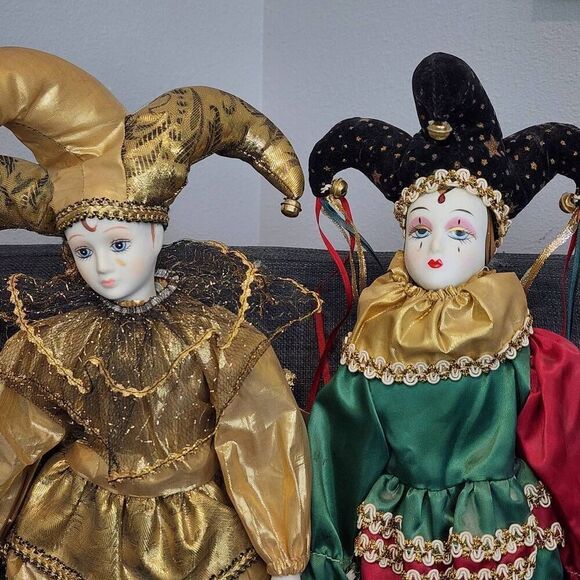 8 varieties jester and other type porcelain dolls - Picture 6 of 12